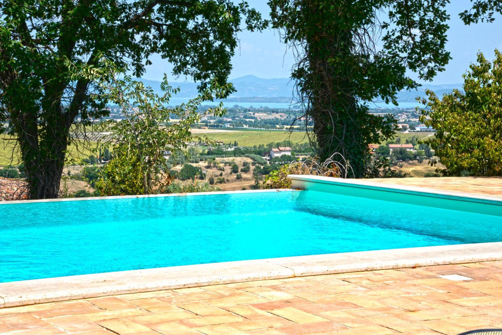 Fonte Pace Luxury Villa - A Fontanaro Property Paciano ภายนอก รูปภาพ